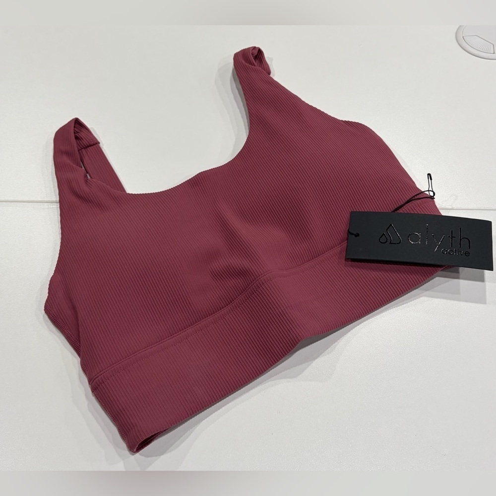 Alyth Active Women's Small DYNAMIC devoted sports bra Maroon NWT Mulberry